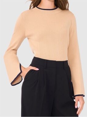 Halogen Beige Ribbed Knit Bell Sleeve Sweater Classic Workwear Quiet Luxury M